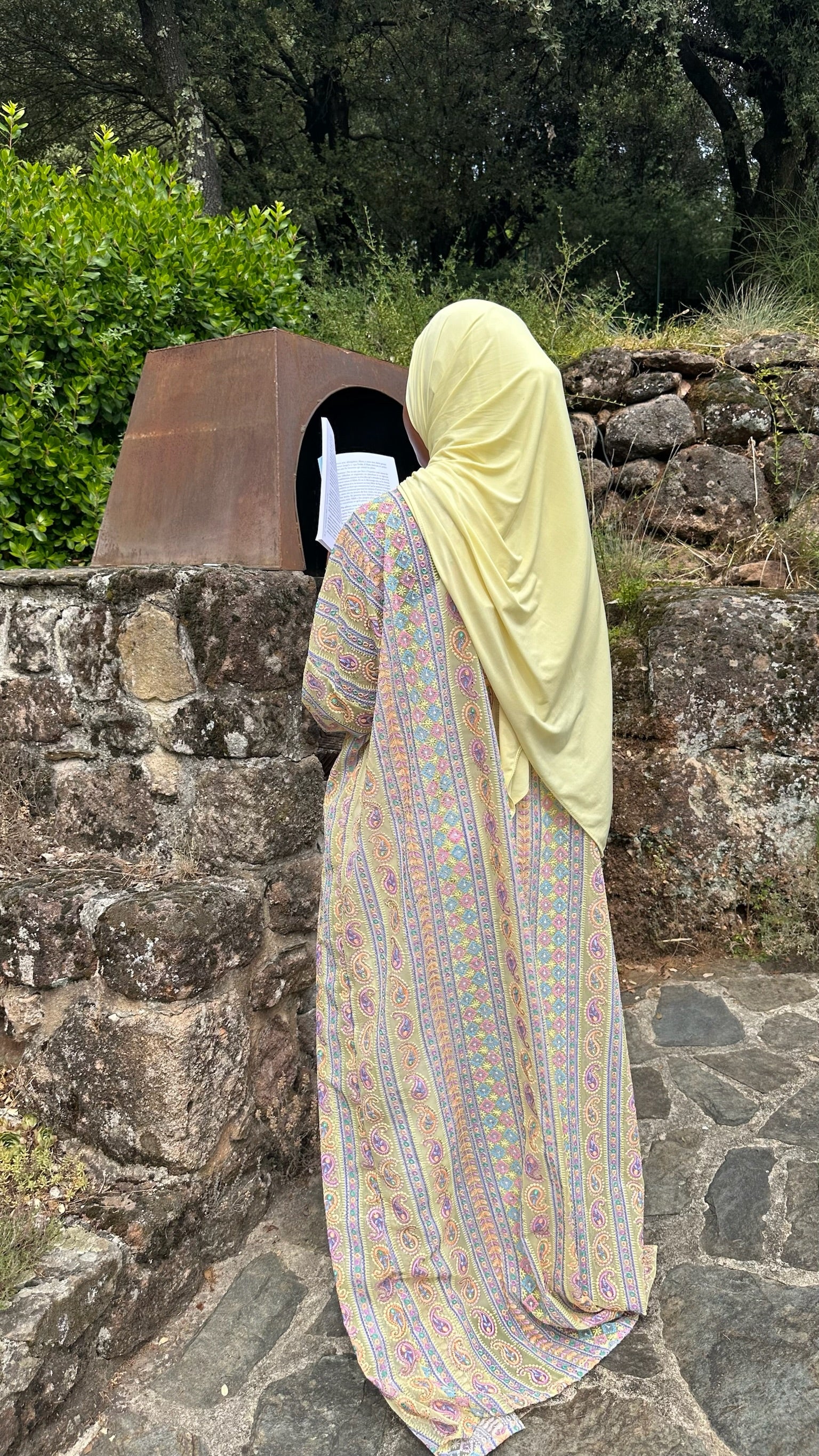 FÉFÉ JAUNE